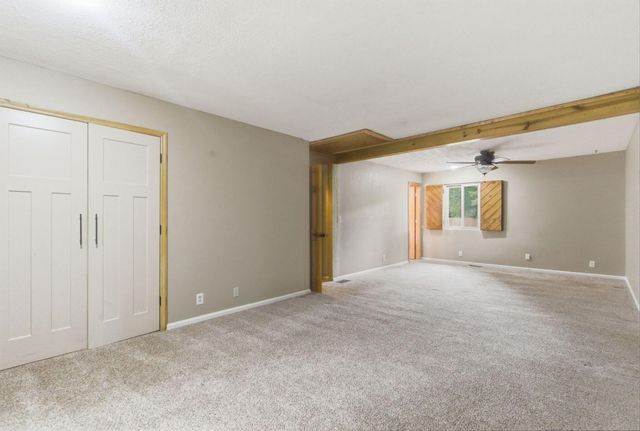107 Woodlane Circle, Lawrenceburg, KY 40342