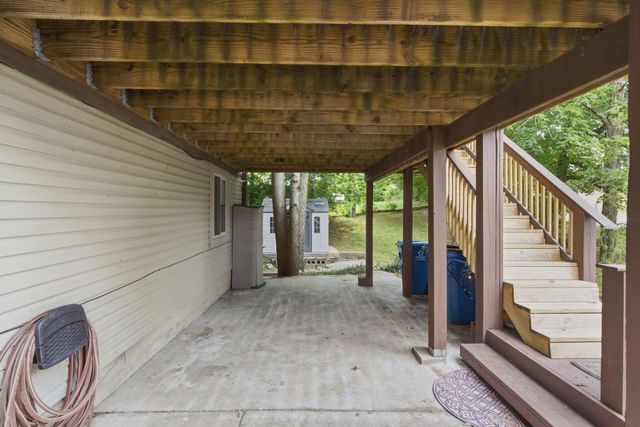 107 Woodlane Circle, Lawrenceburg, KY 40342