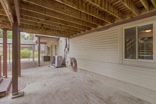 107 Woodlane Circle, Lawrenceburg, KY 40342