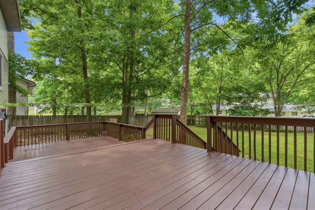 107 Woodlane Circle, Lawrenceburg, KY 40342