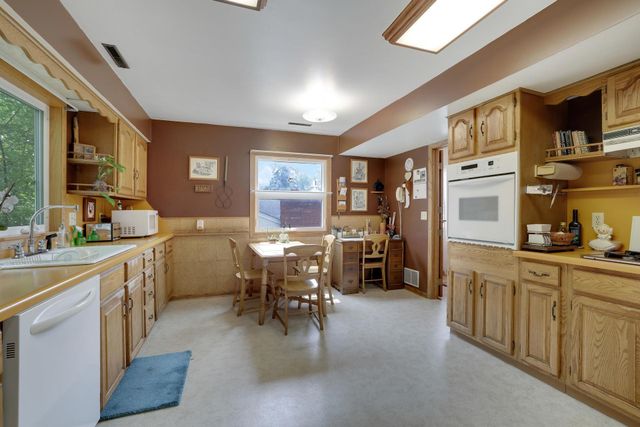 1826 Alameda Street, Roseville, MN 55113