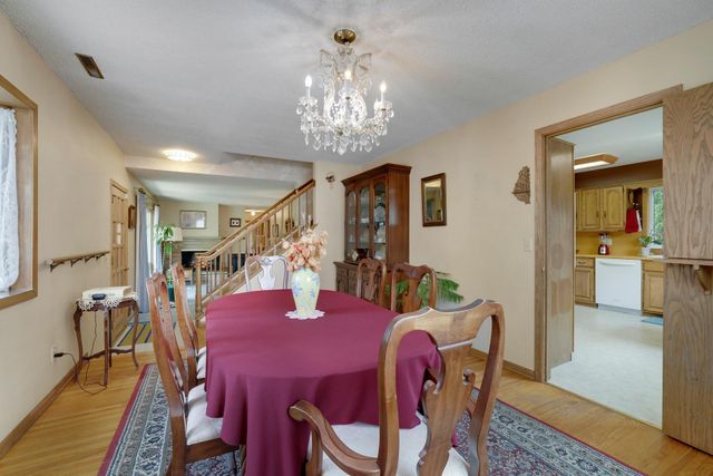 1826 Alameda Street, Roseville, MN 55113