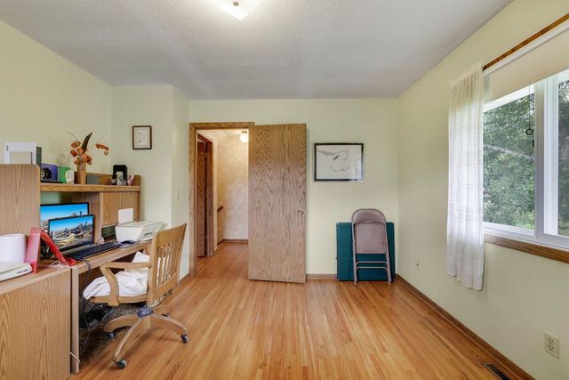 1826 Alameda Street, Roseville, MN 55113