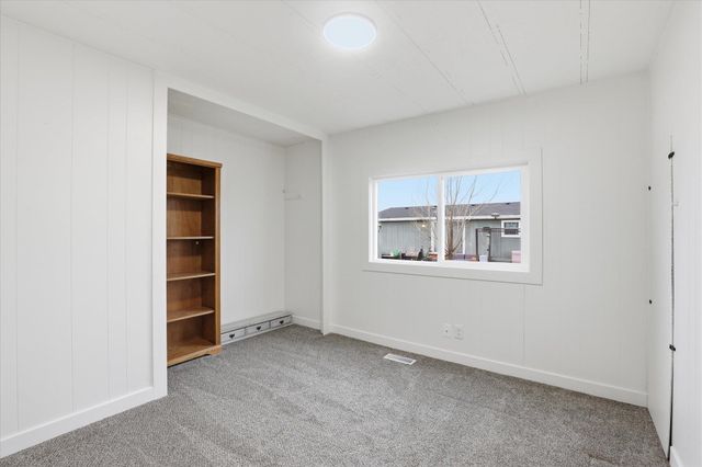 2201 N Craig Rd, Spokane, WA 99224