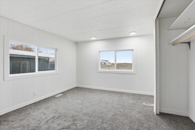 2201 N Craig Rd, Spokane, WA 99224