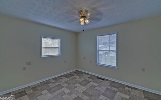 337 Rock Creek Road, Toccoa, GA 30577