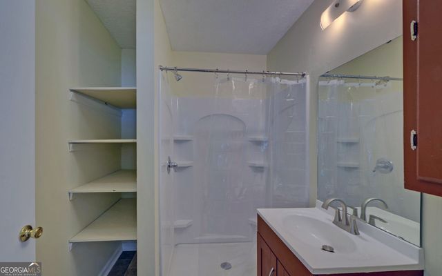 337 Rock Creek Road, Toccoa, GA 30577