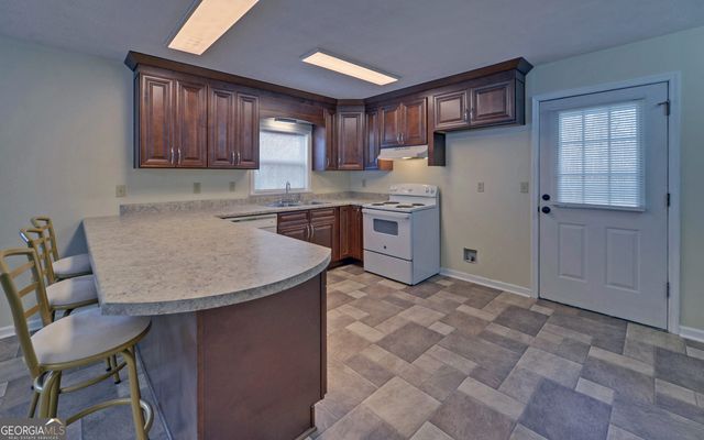 337 Rock Creek Road, Toccoa, GA 30577