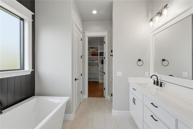 3620 Bridger Lane, Bentonville, AR 72712