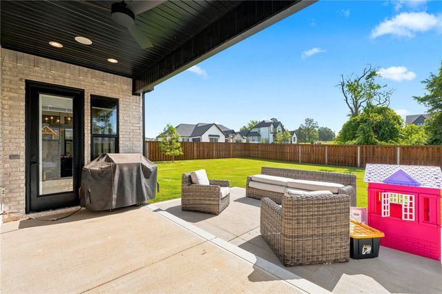 3620 Bridger Lane, Bentonville, AR 72712