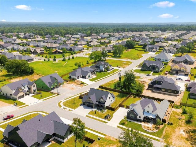 3620 Bridger Lane, Bentonville, AR 72712