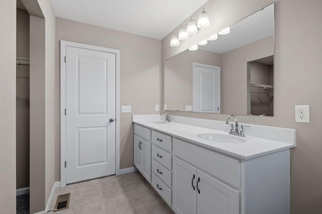 4724 5th Street NE, Saint Cloud, MN 56304