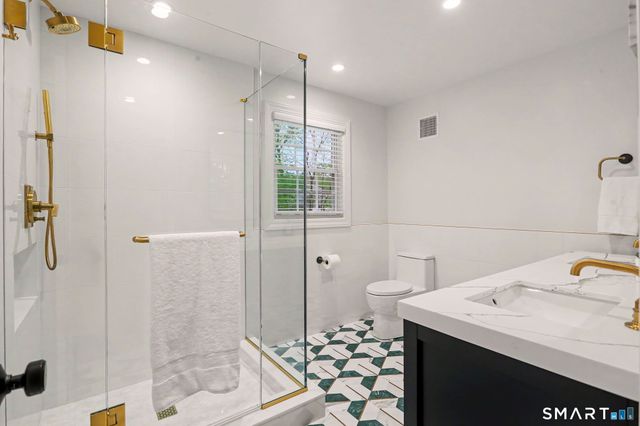 190 West Lane, Stamford, CT 06905