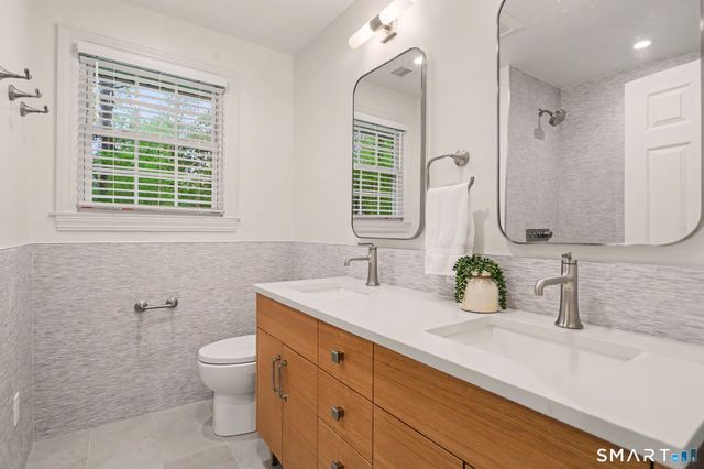 190 West Lane, Stamford, CT 06905