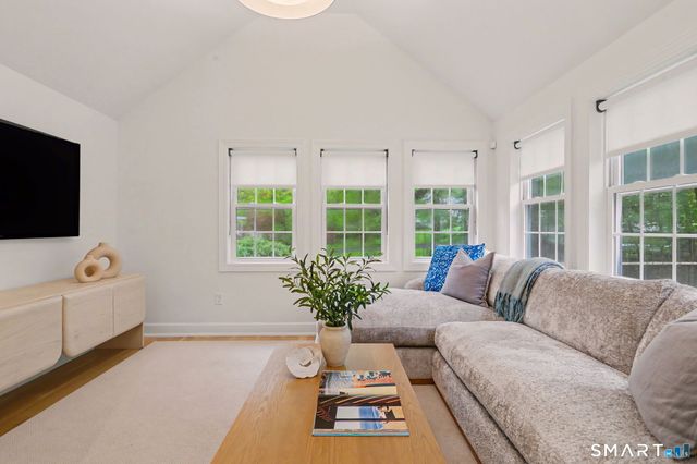 190 West Lane, Stamford, CT 06905