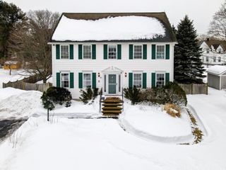 3 Molloy Road, Wilmington, MA 01887