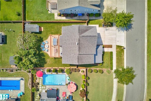 1929 Channing LN, Virginia Beach, VA 23456