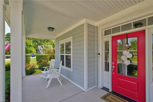 1929 Channing LN, Virginia Beach, VA 23456
