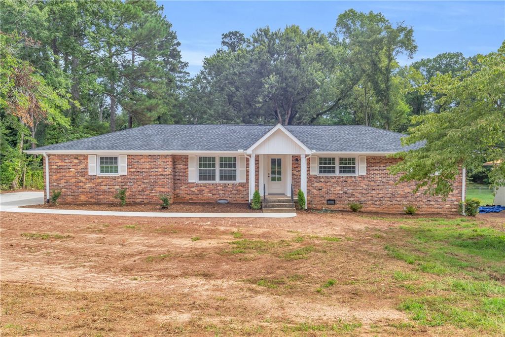 2704 Little Creek Drive, Anderson, SC 29621