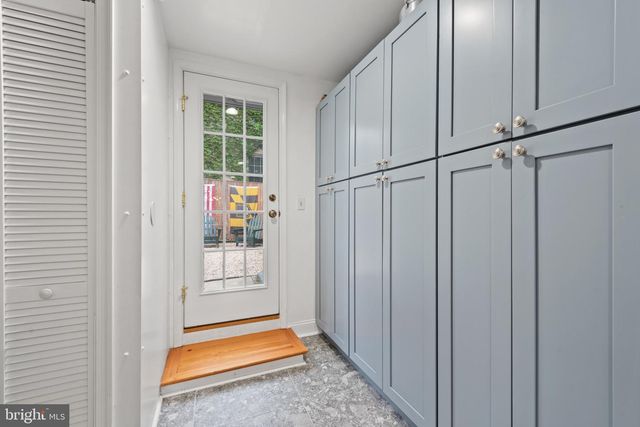 827 LIGHT ST, Baltimore, MD 21230