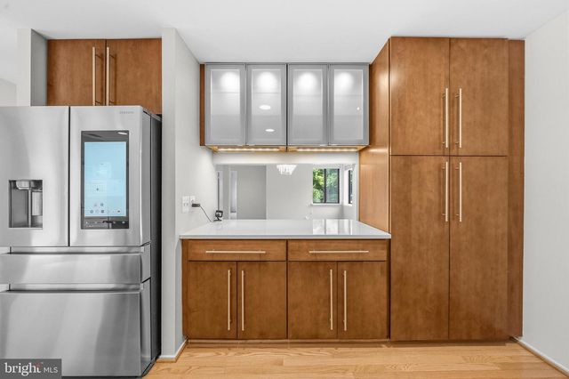 2105 SOUTH BAY LN, Reston, VA 20191