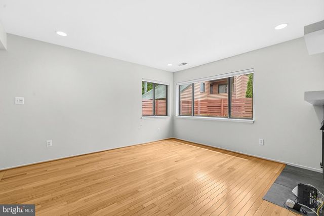 2105 SOUTH BAY LN, Reston, VA 20191