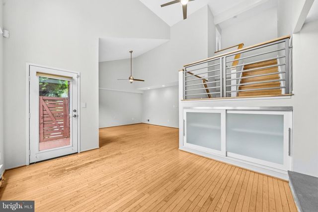 2105 SOUTH BAY LN, Reston, VA 20191