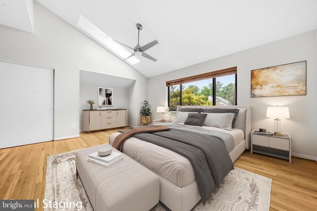 2105 SOUTH BAY LN, Reston, VA 20191