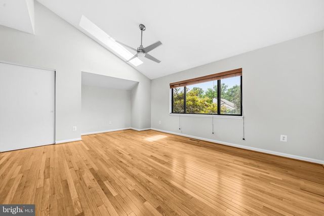2105 SOUTH BAY LN, Reston, VA 20191