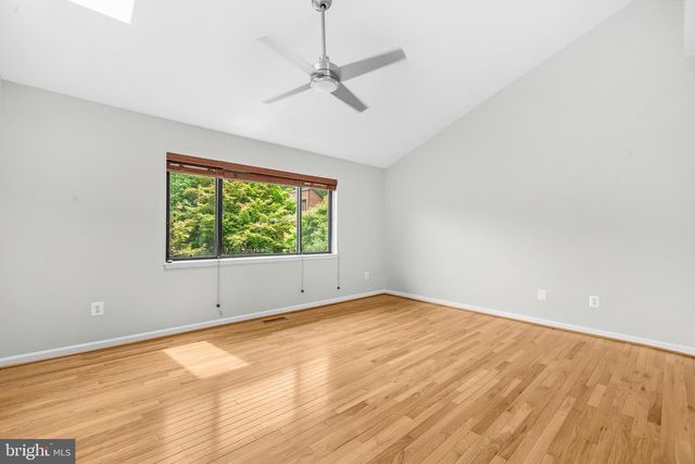 2105 SOUTH BAY LN, Reston, VA 20191