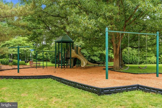 2105 SOUTH BAY LN, Reston, VA 20191