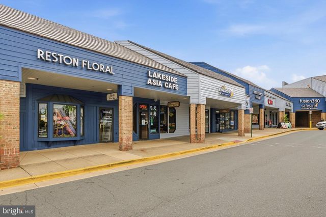 2105 SOUTH BAY LN, Reston, VA 20191