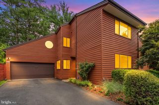 2105 SOUTH BAY LN, Reston, VA 20191
