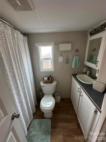 195 Grand View Drive, New London, NC 28127