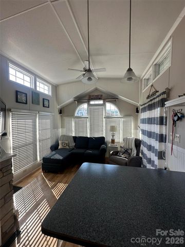 195 Grand View Drive, New London, NC 28127