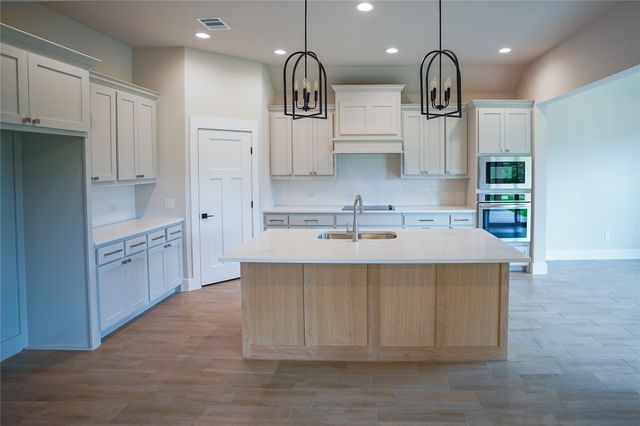 9020 Valley Oak Court, Springtown, TX 76082