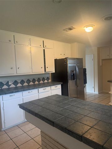 7623 Wilmerdean Street, Houston, TX 77061