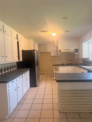7623 Wilmerdean Street, Houston, TX 77061