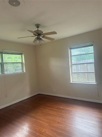 7623 Wilmerdean Street, Houston, TX 77061