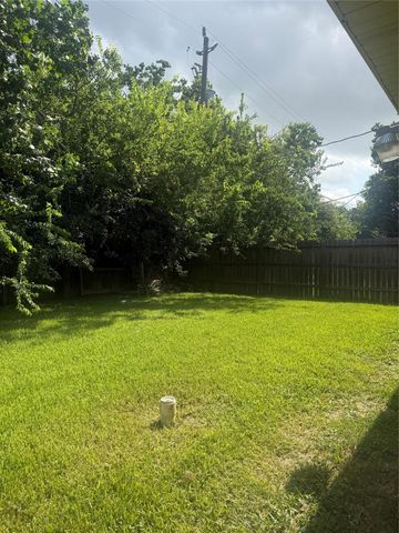 7623 Wilmerdean Street, Houston, TX 77061