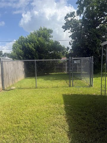 7623 Wilmerdean Street, Houston, TX 77061
