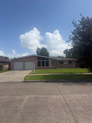 7623 Wilmerdean Street, Houston, TX 77061