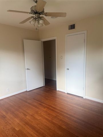 7623 Wilmerdean Street, Houston, TX 77061