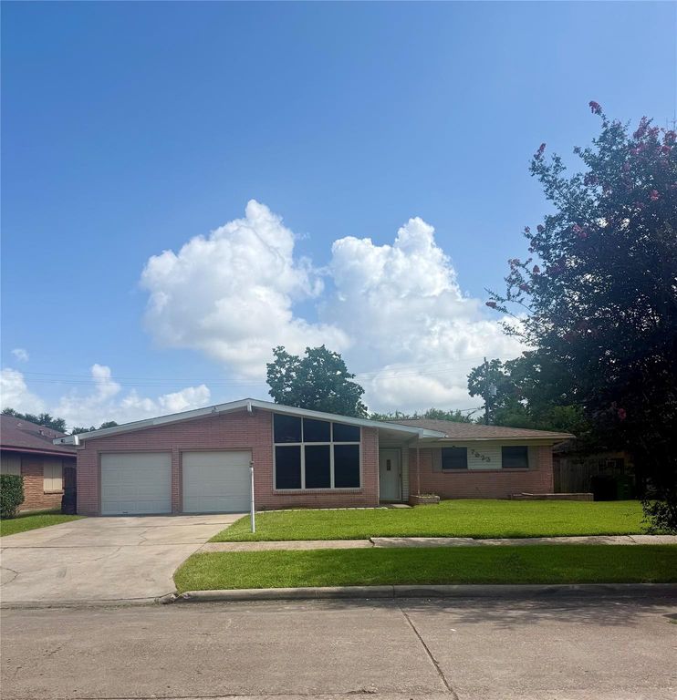 7623 Wilmerdean Street, Houston, TX 77061