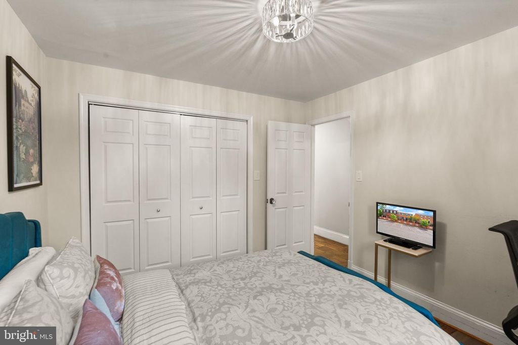 Image 37 of property listing at 1608 BELMONT ST NW #C, Washington, DC 20009