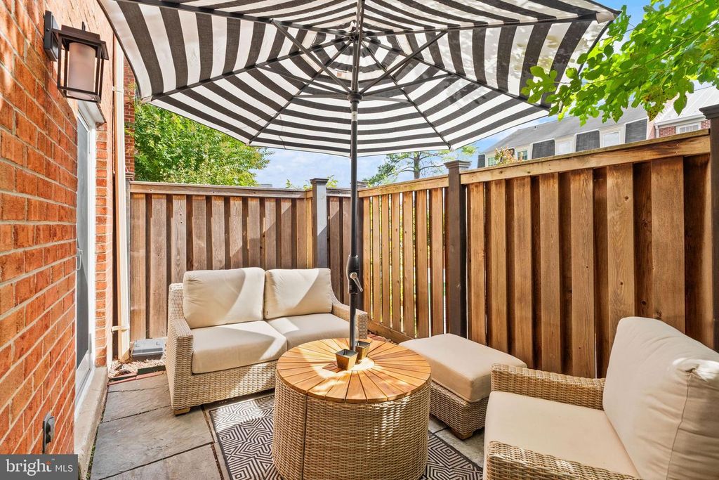 Image 39 of property listing at 1608 BELMONT ST NW #C, Washington, DC 20009