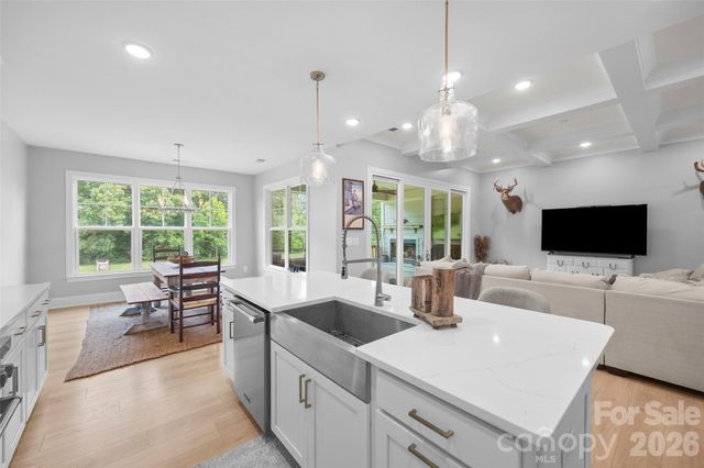 172 Triple Ponds Court, Clover, SC 29710