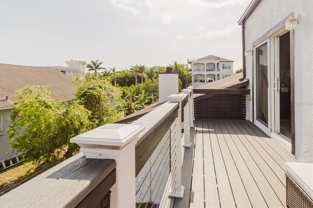 7404 BAY DRIVE, Tampa, FL 33635