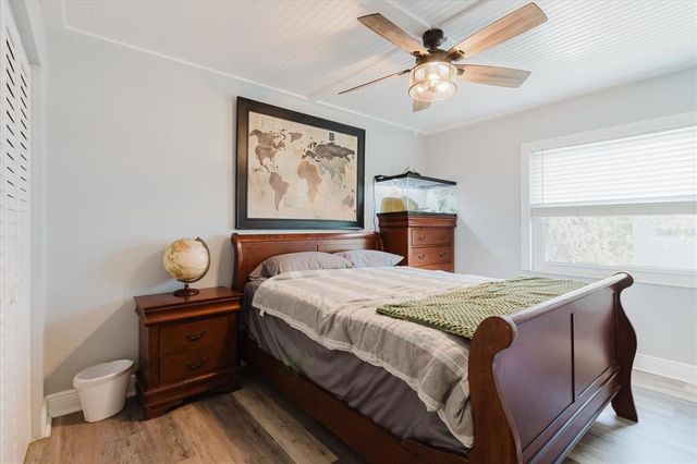 7404 BAY DRIVE, Tampa, FL 33635