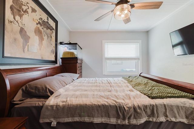 7404 BAY DRIVE, Tampa, FL 33635